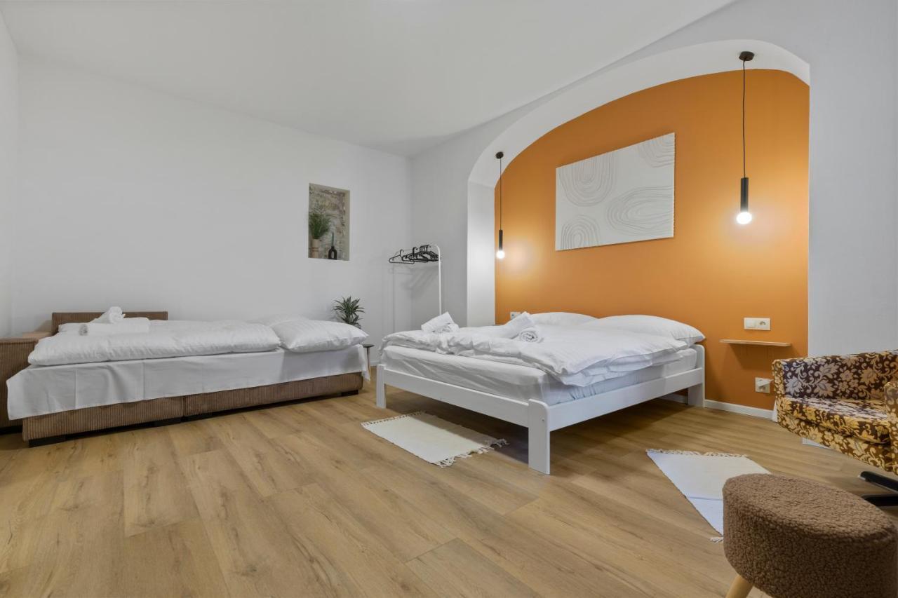 Charming Apt In Centre /W Ac Братислава Экстерьер фото